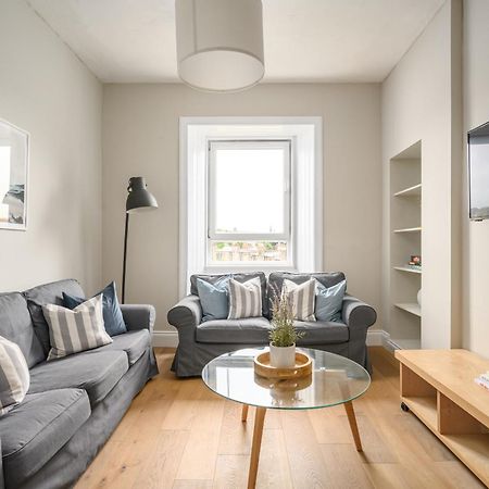 2Br New Town Castle View Apartment 爱丁堡 外观 照片